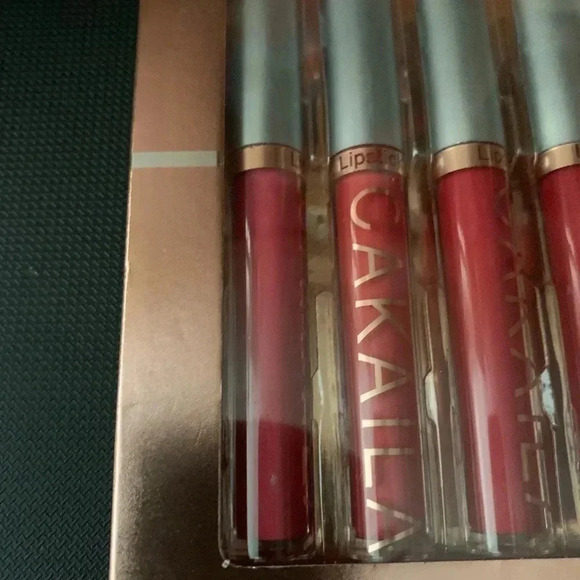 💙Host Pick💙 6 piece Set Of Different Shades of Lipgloss - Picture 2 of 8